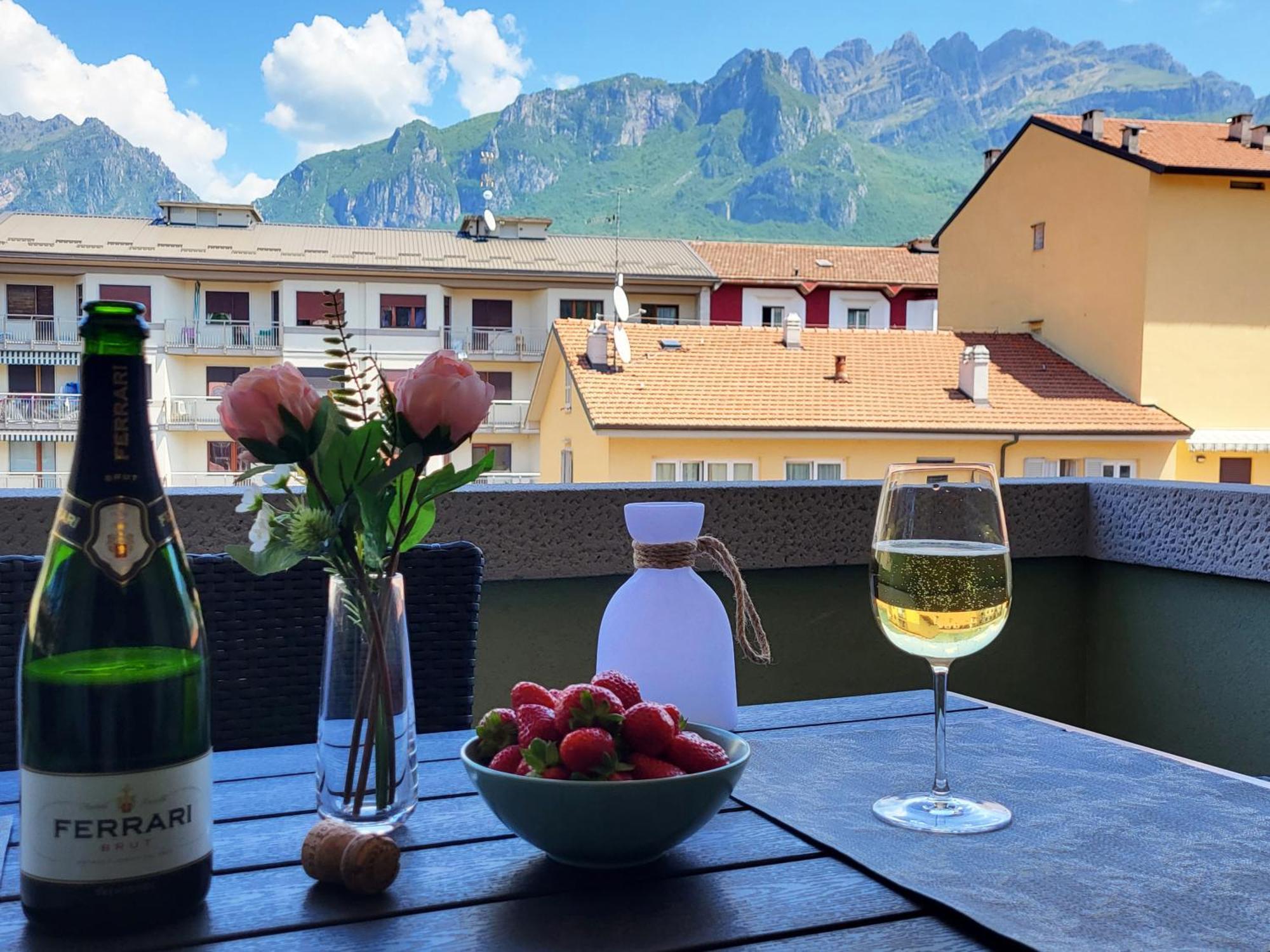Apartament Casa Lariana Lecco Zewnętrze zdjęcie
