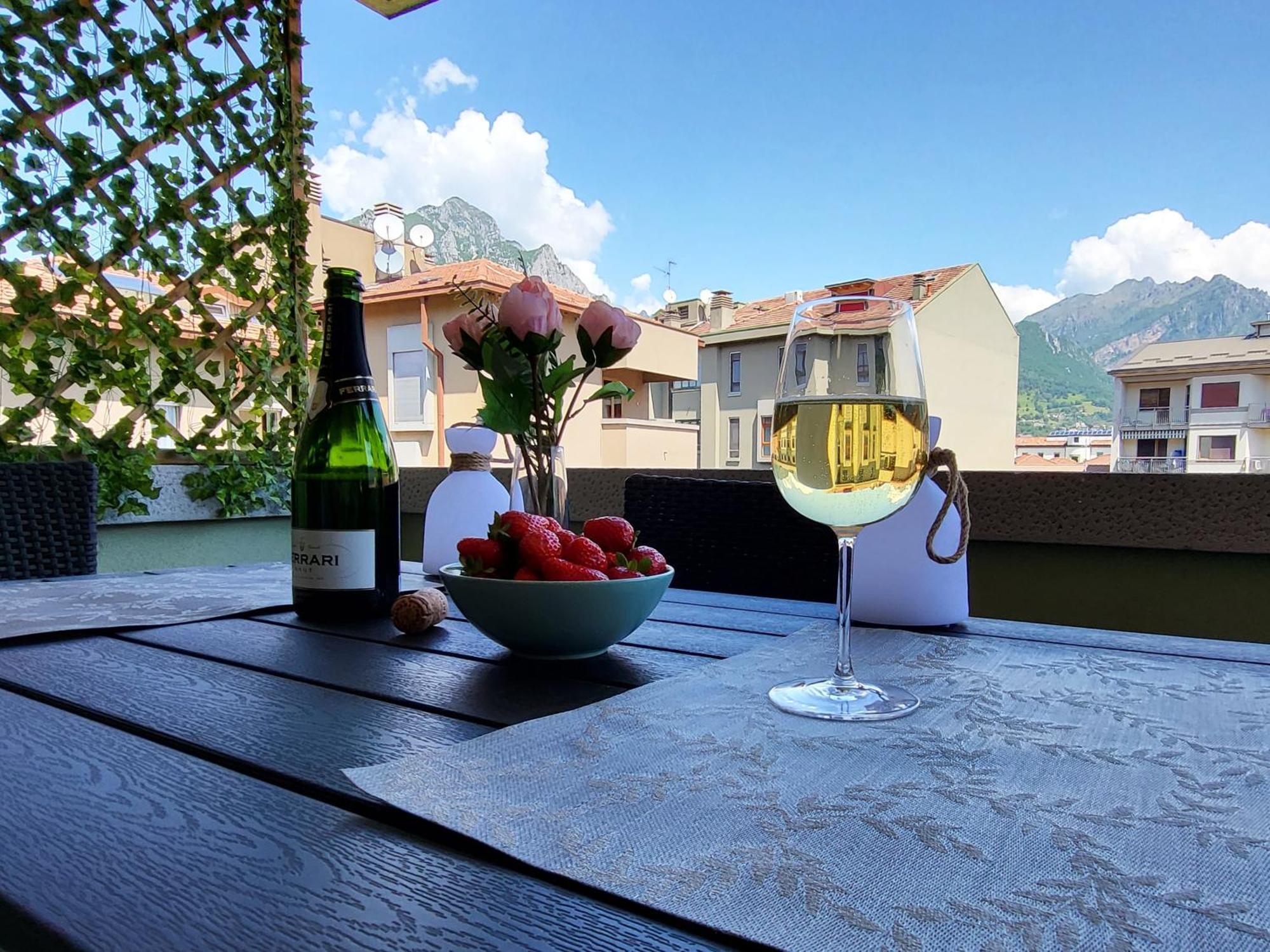 Apartament Casa Lariana Lecco Zewnętrze zdjęcie